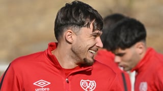 Ratiu ya está de vuelta en Vallecas; Álvaro García sigue sin aparecer
