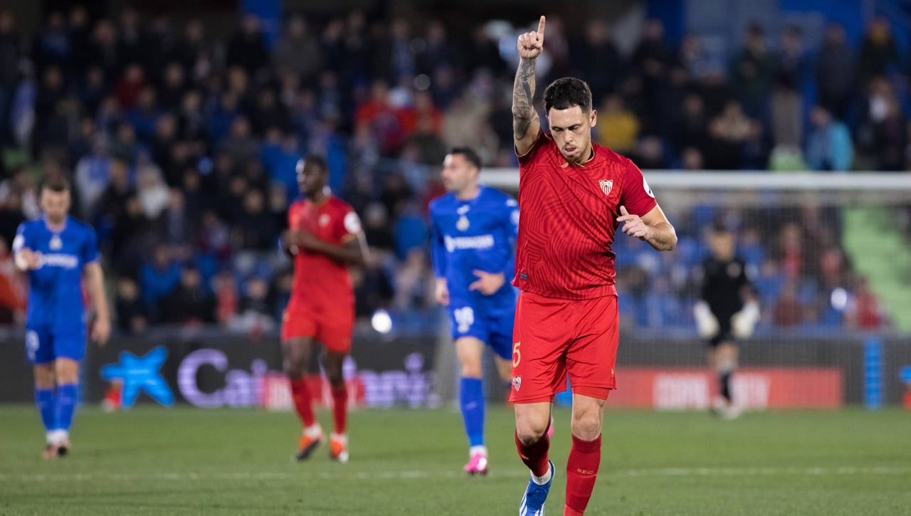 La renovación de Ocampos y las ofertas que rechazó por el Sevilla