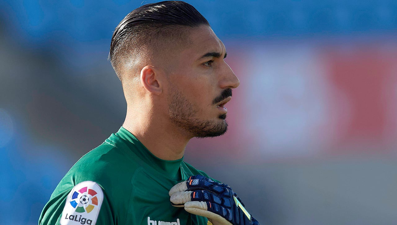 Las Palmas cumple con el guion y Álvaro Valles se acerca al Betis