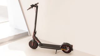 Todo lo que necesitas saber sobre el nuevo patinete de Xiaomi, el Scooter 4 pro