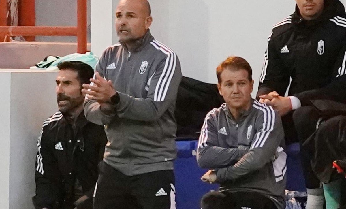 La afición cree que el Granada acierta en el fichaje de Paco López