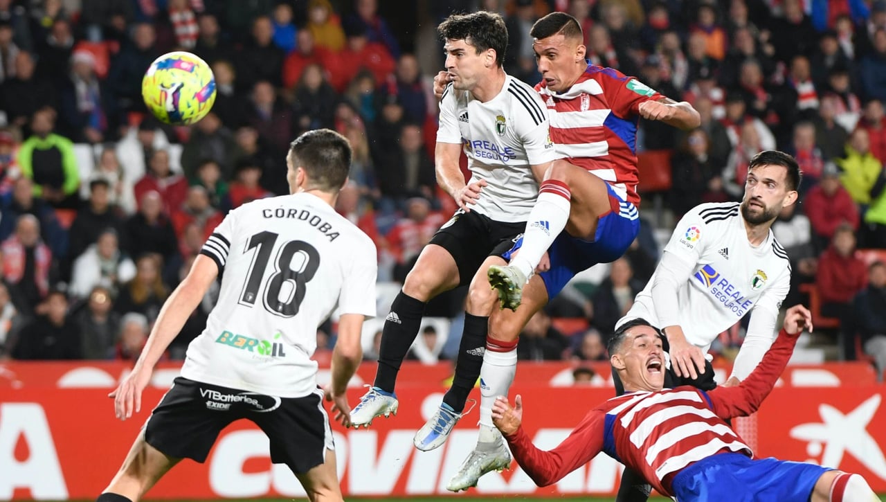 La nuevas opciones del Athletic para reforzar su defensa