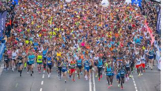 2.336 sevillanos aprovechan el precio líder en Europa del Zurich Maratón de Sevilla 