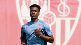 La baja de Sambi Lokonga acrecienta el problema