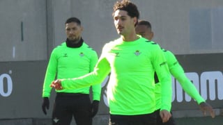 Una puerta para la esperanza con Johnny Cardoso en un entrenamiento sin Lo Celso