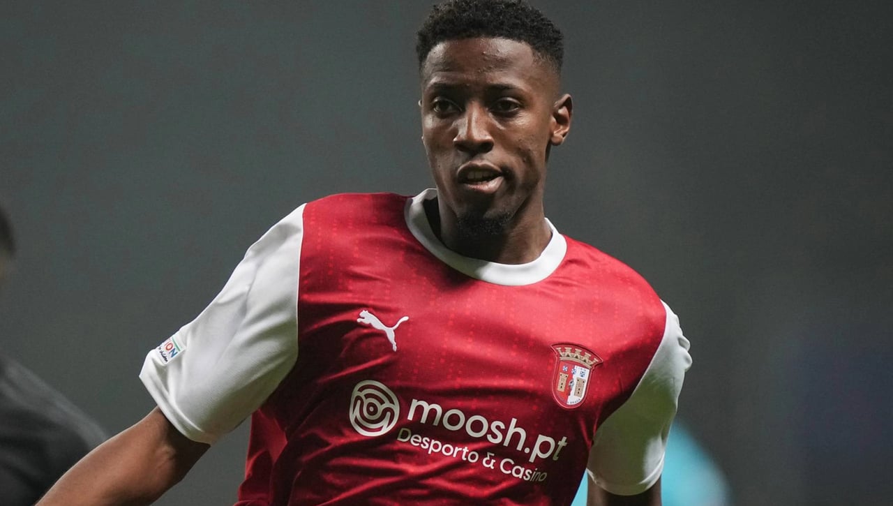 Decidido a cerrar la incorporación de Simon Banza