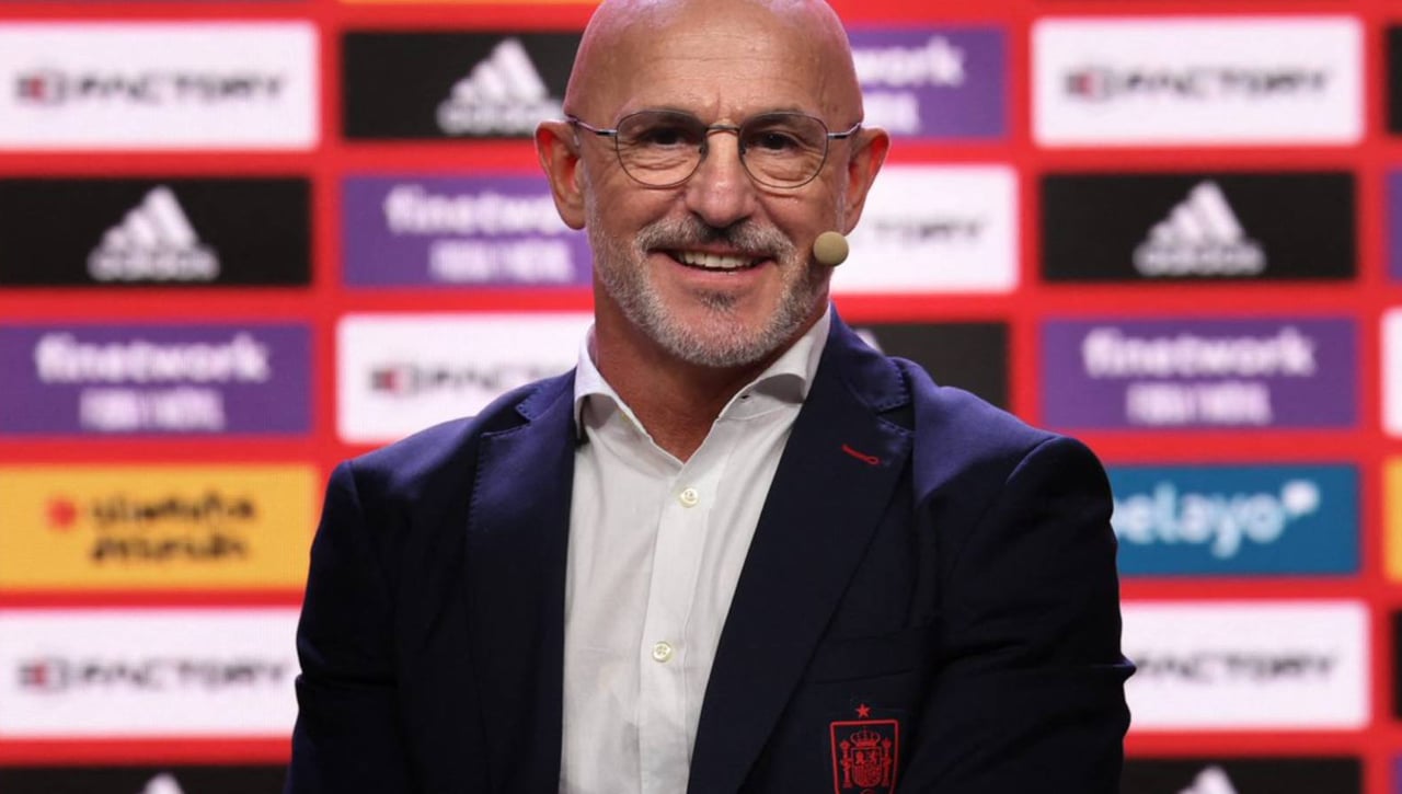 Cuatro son las opciones de Luis de la Fuente para suplir a Pedri y una es del Betis