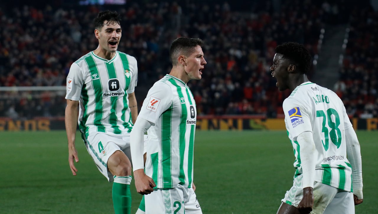 La difícil decisión a contrarreloj de Pellegrini: sólo tres de ocho para la lista UEFA