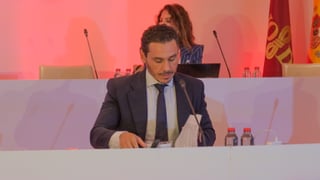 El Sevilla, sin patrocinador en su camiseta aún, ficha al director de patrocinios del Milan