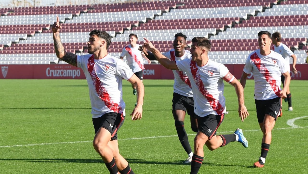 Ilusionante presente, incierto futuro en el Sevilla: Isaac Romero se puede marchar... ¡gratis!   