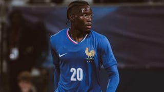 Regalo de Agoumé al Sevilla con una exhibición