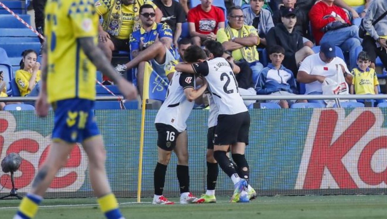Las Palmas 2-3 Valencia: Los ches certifican la permanencia virtual