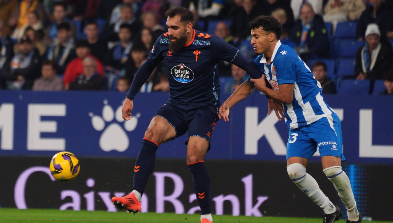 Borja Iglesias fija el objetivo