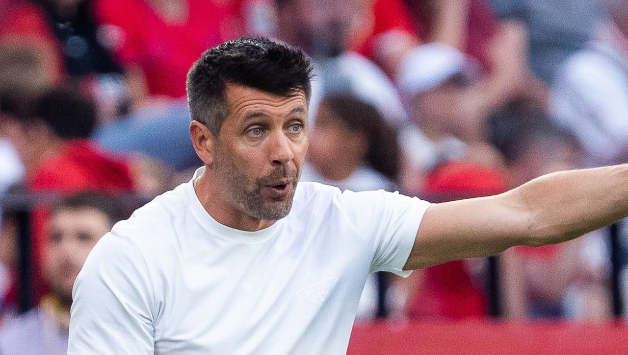 Pezzolano habla sin filtros sobre el interés de equipos internacionales