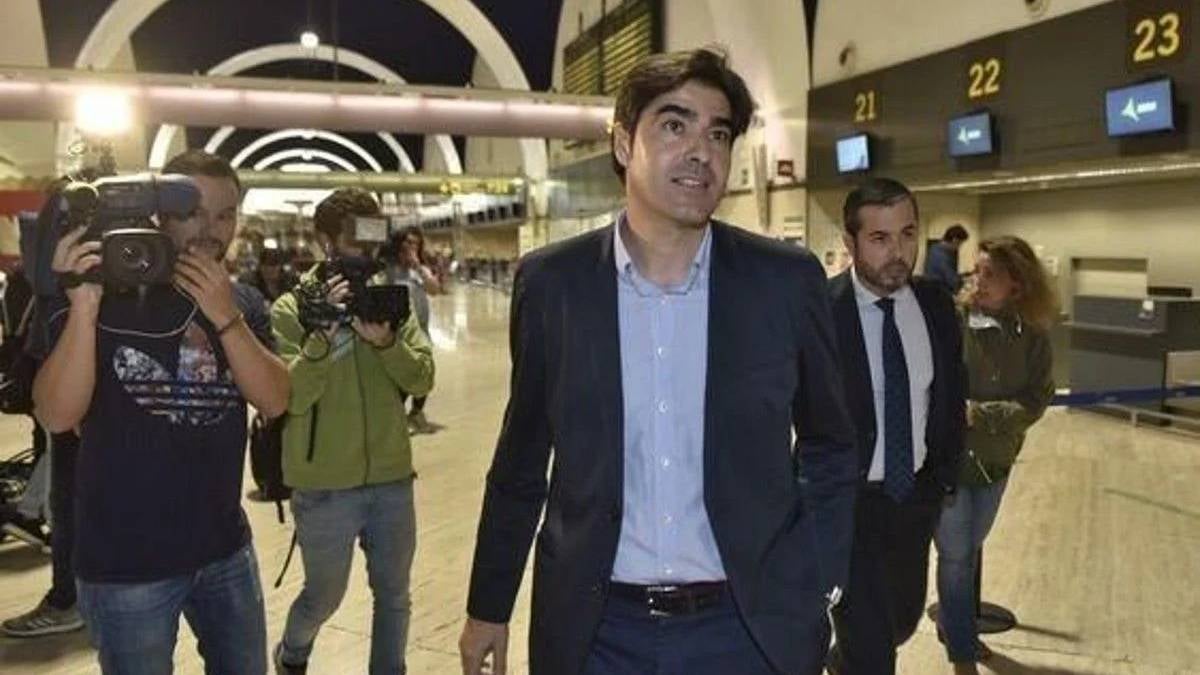 Ángel Haro se sincera sobre el fichaje de un central para el Betis