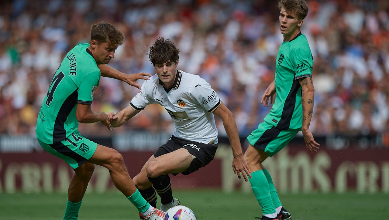 El cisma entre Valencia CF y Atlético de Madrid por el fichaje de Javi Guerra