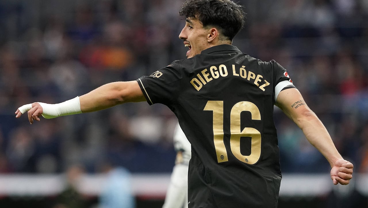 Posturas alejadas con Diego López