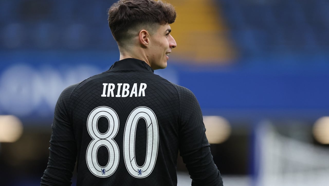 Kepa lleva el homenaje a Iribar hasta la Premier League
