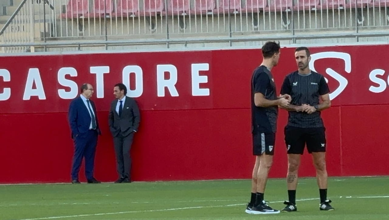 El Sevilla tiró dos veces al 'Muñeco' Gallardo y defienden a un ex: "No creo que haya peor forma..."