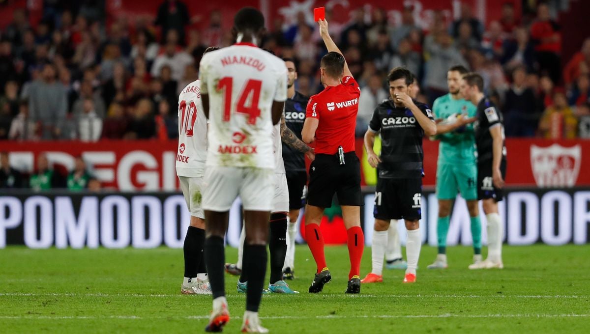 Sevilla FC 1-2 Real Sociedad: De VAR en peor