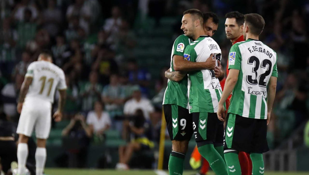 El último gesto de Loren, "un aficionado más" tras su adiós oficial