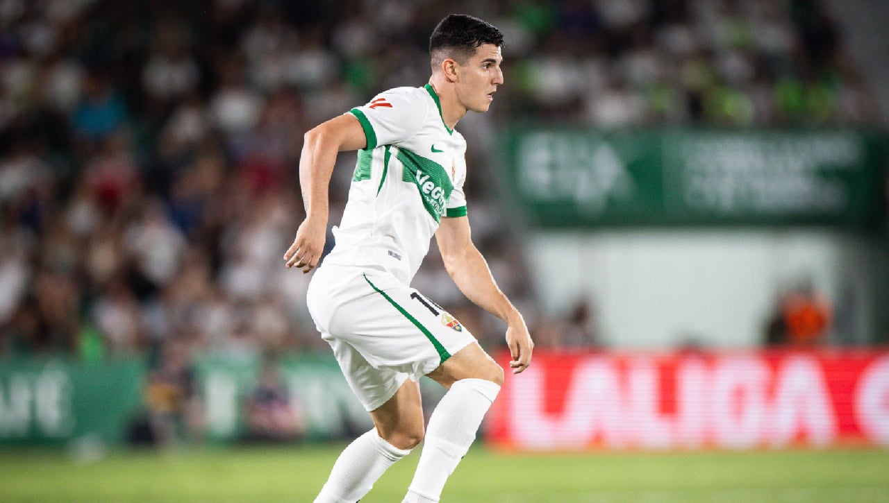 Elche prepara la visita al Alavés con dos altas y dos bajas