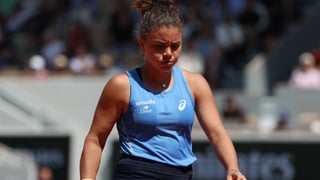 Italia, a semifinales pero con susto incluido