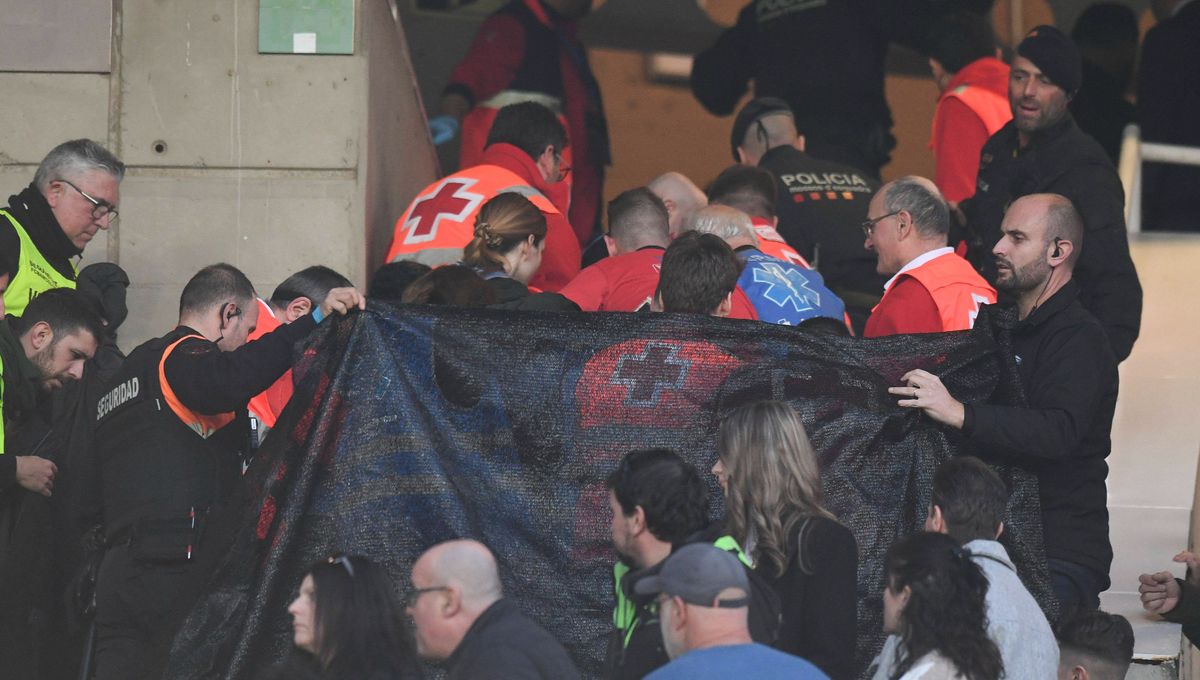 Un aficionado tuvo que ser reanimado en Montjuïc antes del Barcelona - Villarreal
