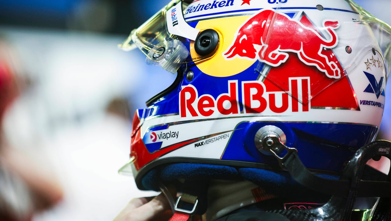 Red Bull pide explicaciones por lo de Max Verstappen