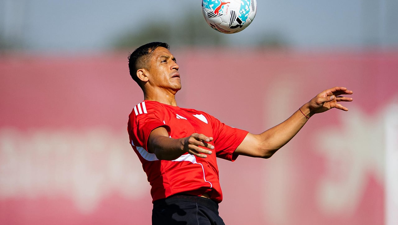 "Alexis Sánchez marcará diez goles en el Sevilla"