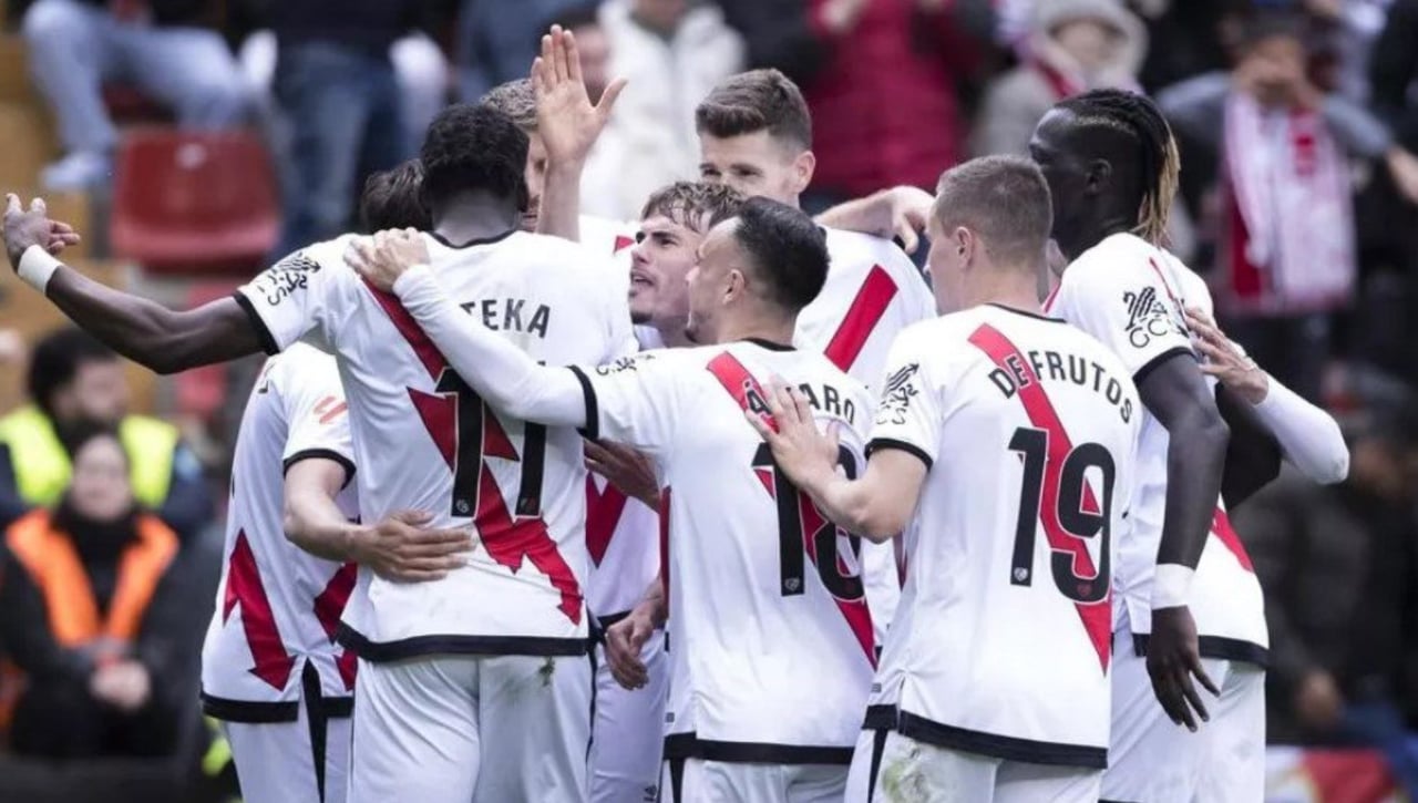"El Rayo Vallecano es uno de los favoritos para ganar la Conference League"