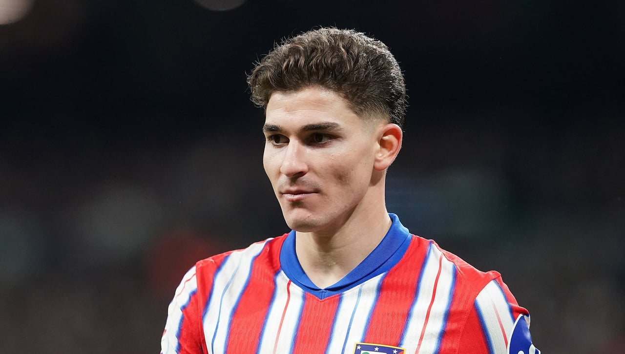 Julián Álvarez responde a una oferta para ficharlo