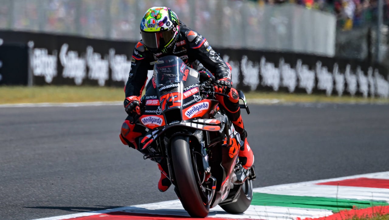 Aprilia le pone la alfombra a Jorge Martín