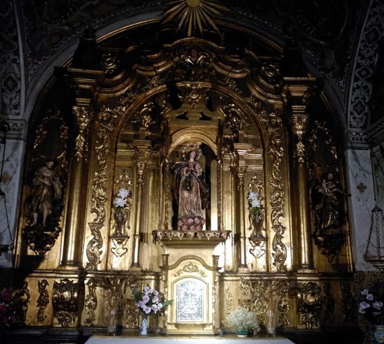 Indignación en una parroquia sevillana