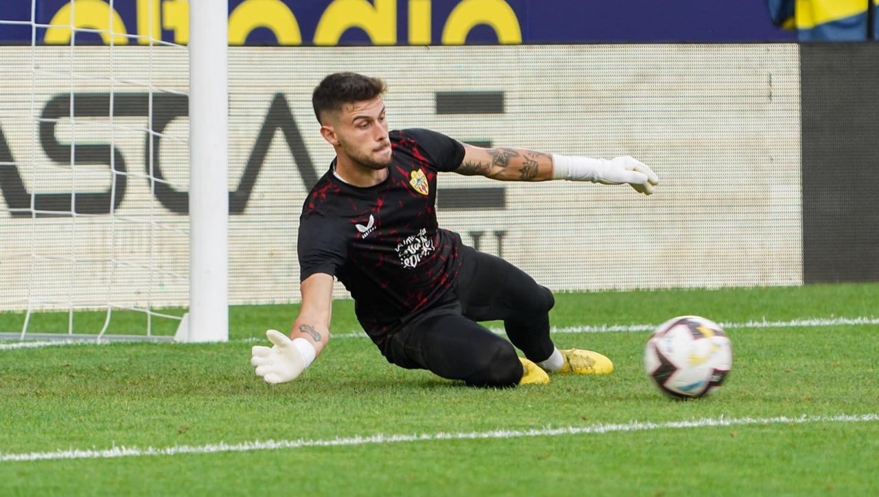 El Almería anuncia la salida de Diego Fuoli y ya tiene resuelto su futuro