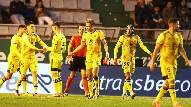 Racing Ferrol 0-2 Mirandés: Victoria de peso para alejarse del descenso