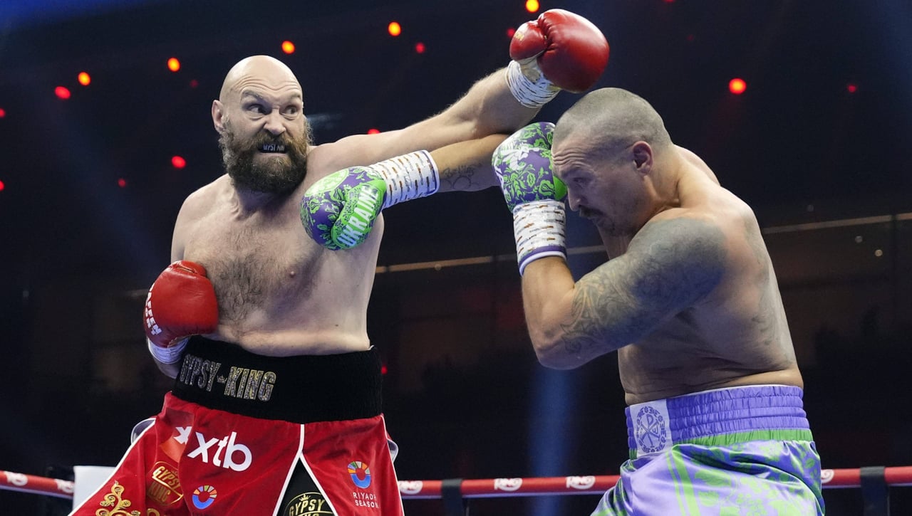 El combate entre Usyk y Tyson Fury acaba con polémica y sorpresa incluida