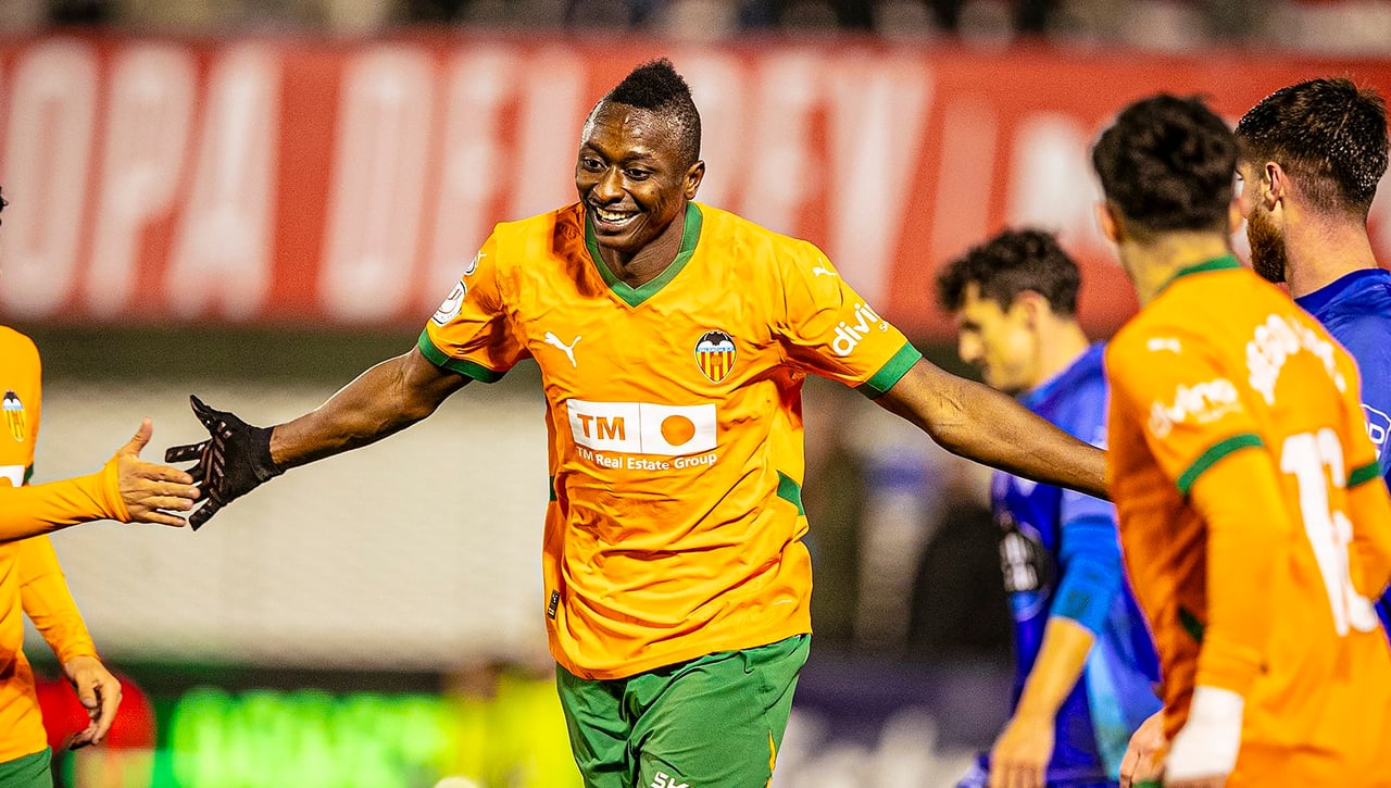 Sadiq regresa con el valencia tras dejar atrás su problemas físicos