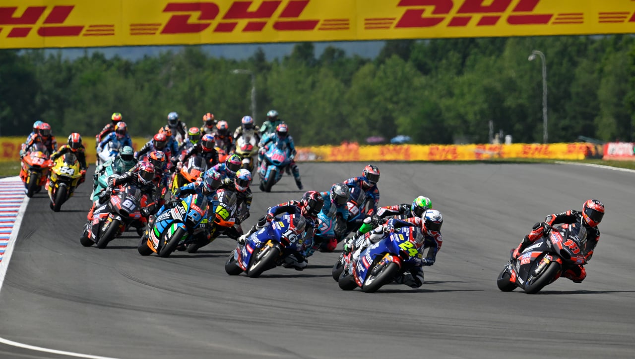 Compromiso de MotoGP con el medio ambiente: adiós a los combustibles fósiles a partir de 2027