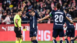 Indignación en la Real Sociedad por el árbitro del derbi ante el Athletic 