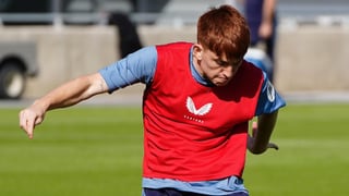 Barco desata un estado de locura en el Sevilla