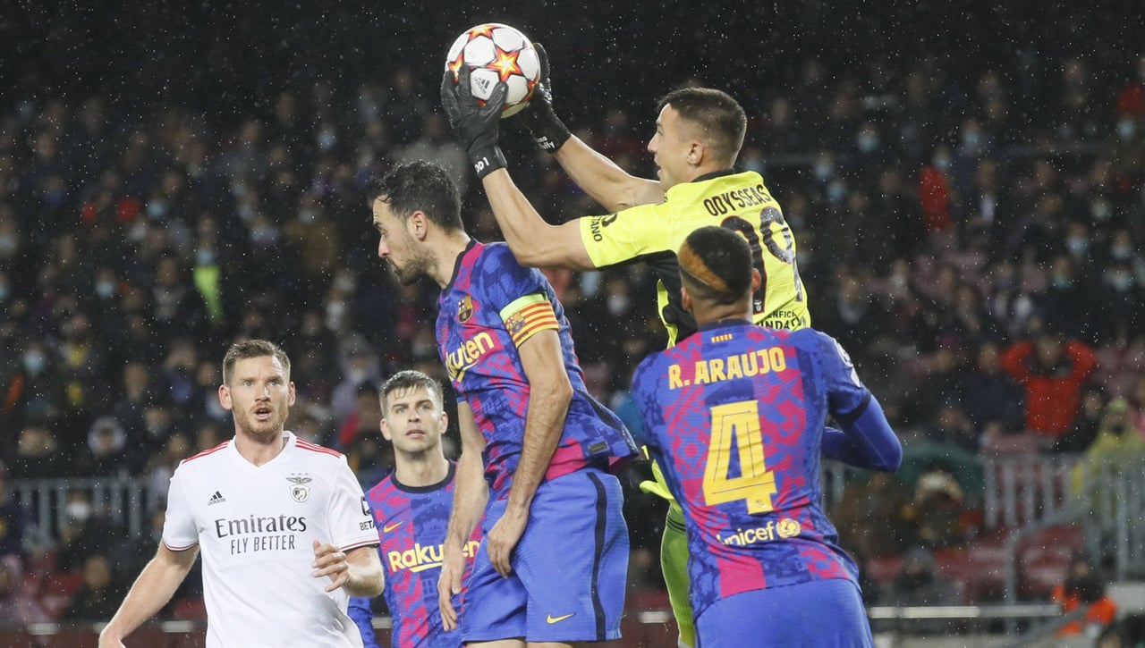 El mejor aval para el fichaje de Odysseas Vlachodimos, de nuevo en la mirilla del Barcelona 