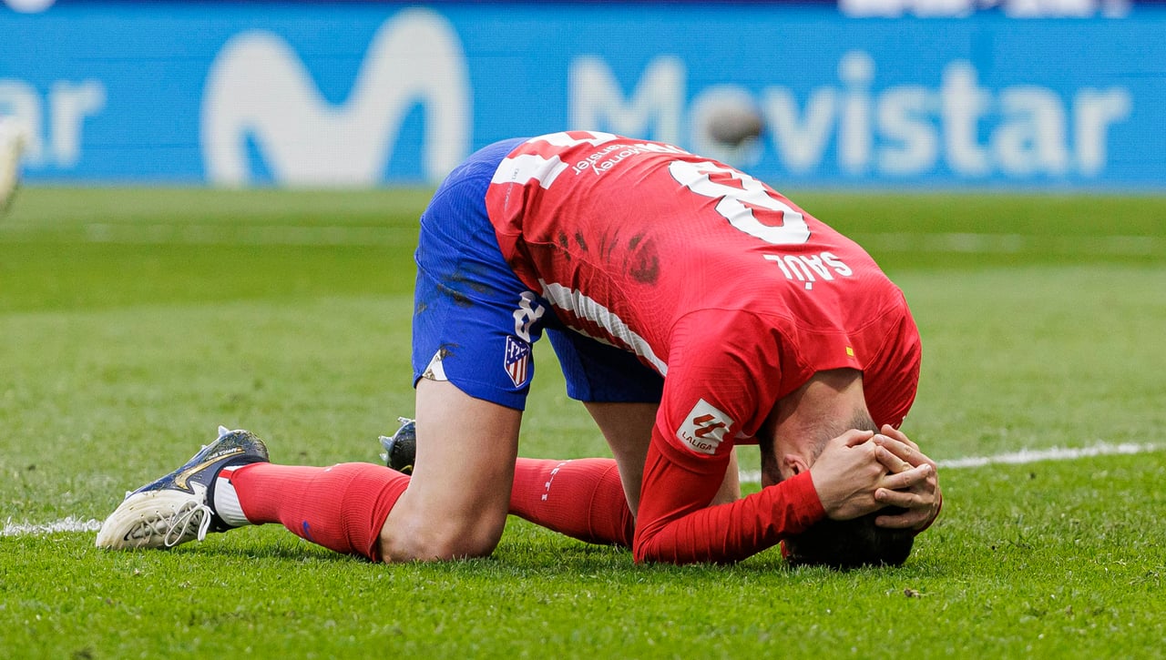 Riquelme y Saúl hacen temblar a Simeone 