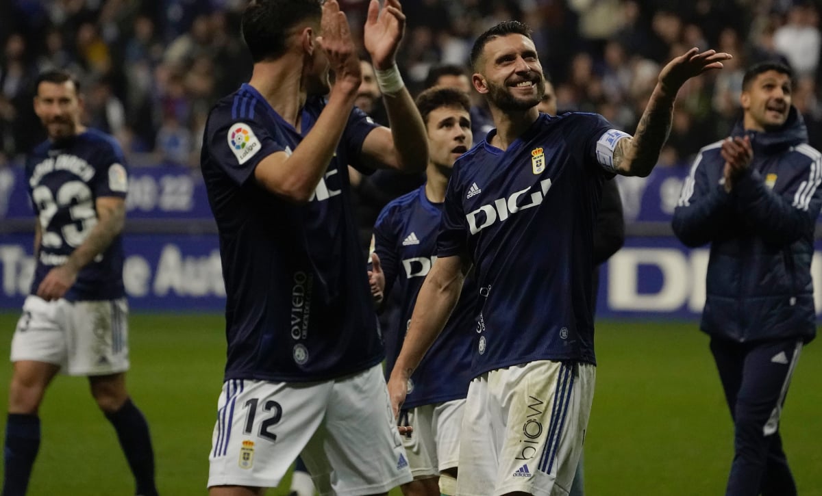 El Oviedo despide 2022 con intensidad a la espera de fichajes