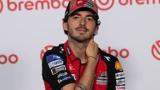 Pecco Bagnaia prefiere pagar a seguir al rebaño de MotoGP