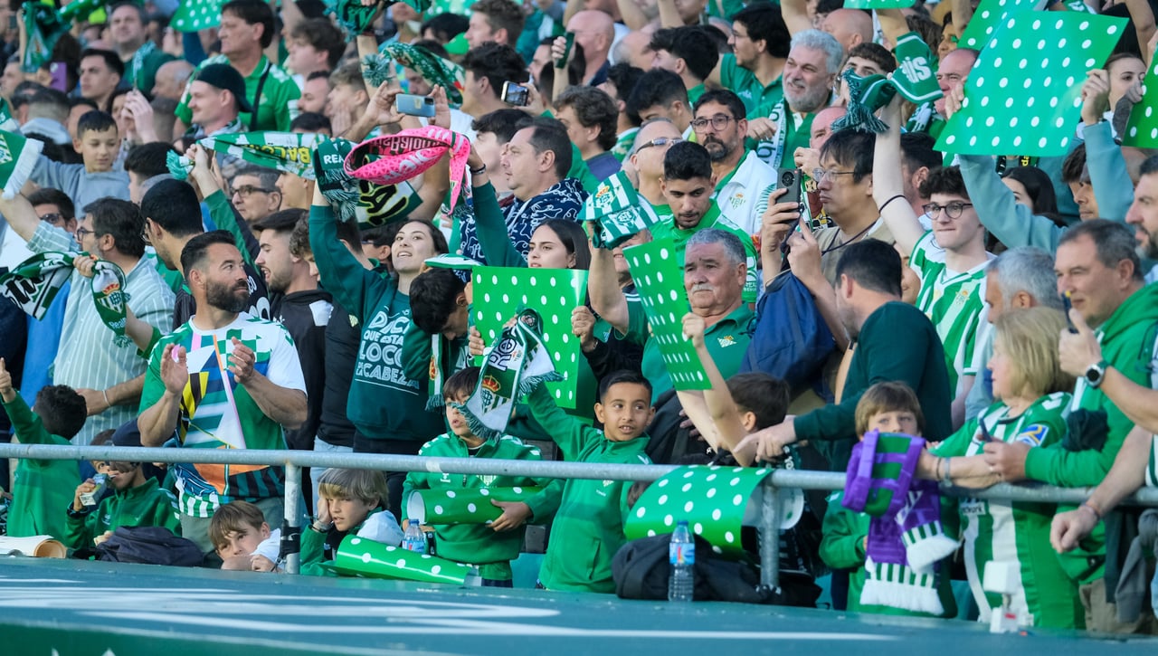 El Betis cierra el periodo de renovación de abonados con una gran cifra