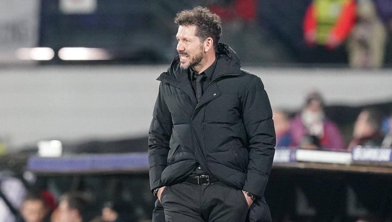 Simeone tomó la decisión acertada, pero va a octavos de Champions con lamentos