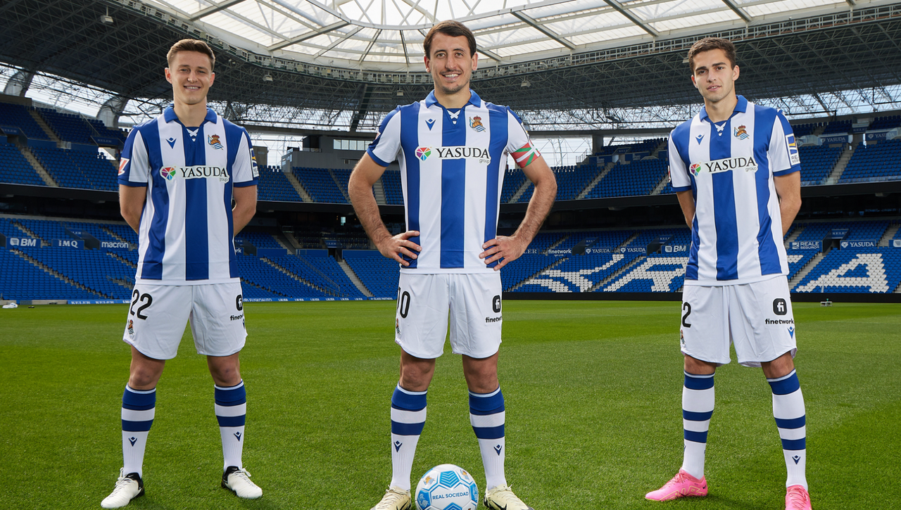La increíble camiseta retro de la Real para la temporada 2024-25