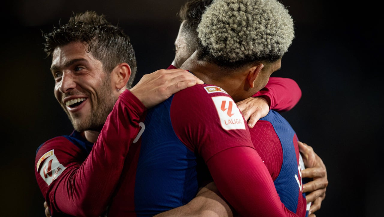 El gesto que muestra el buen ambiente en el Barça