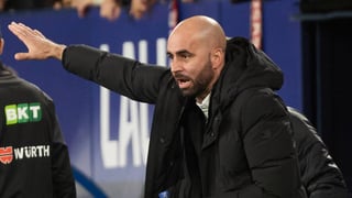 Claudio Giráldez confirma la lesión de Borja Iglesias: "Le han sacado líquido del muslo"